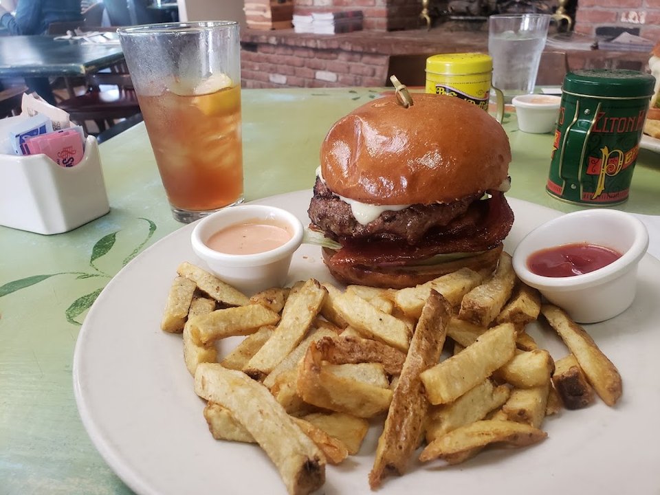 Dish Burger